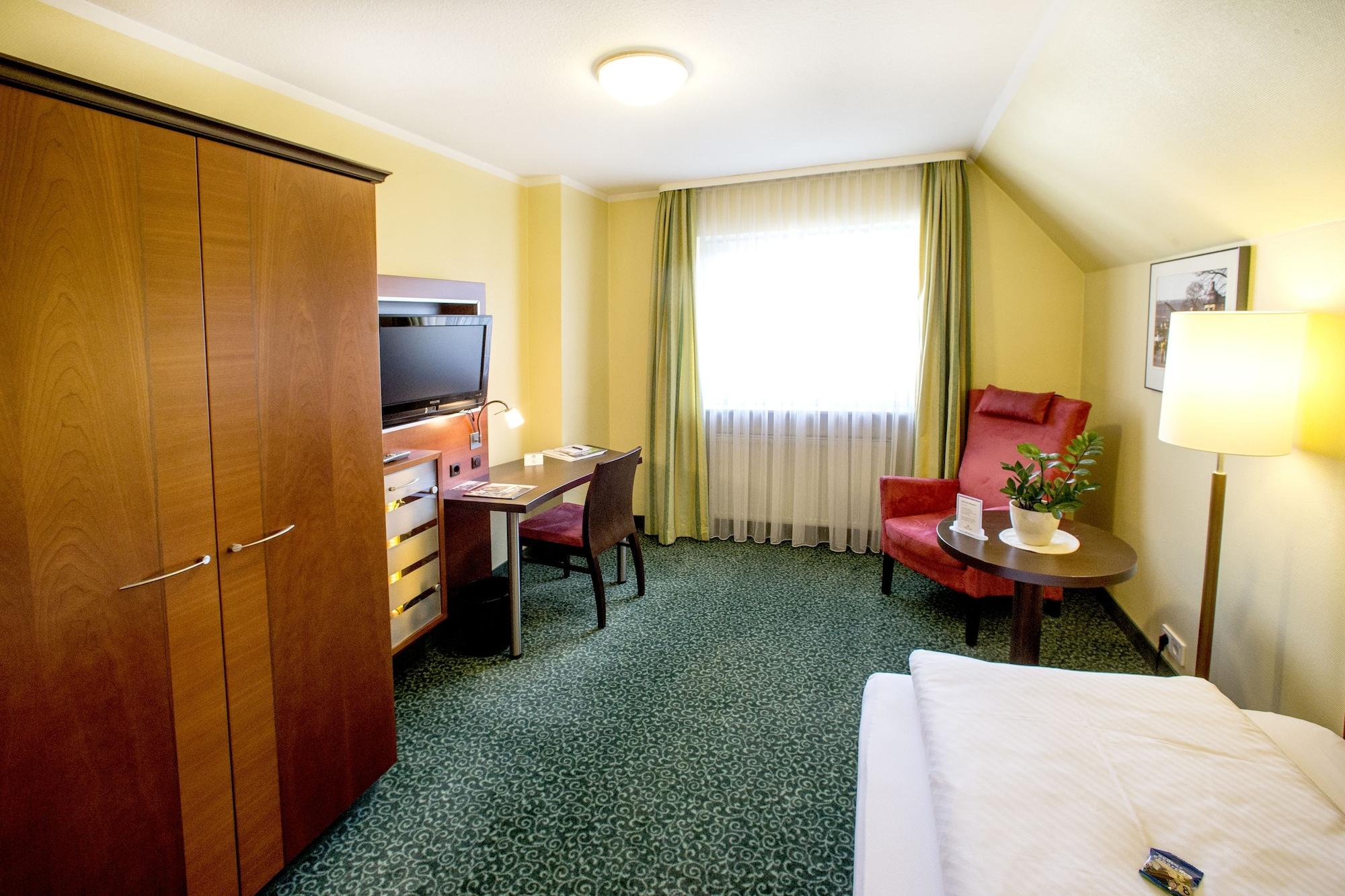 Veitshöchheim Hotel Weisses Lamm מראה חיצוני תמונה