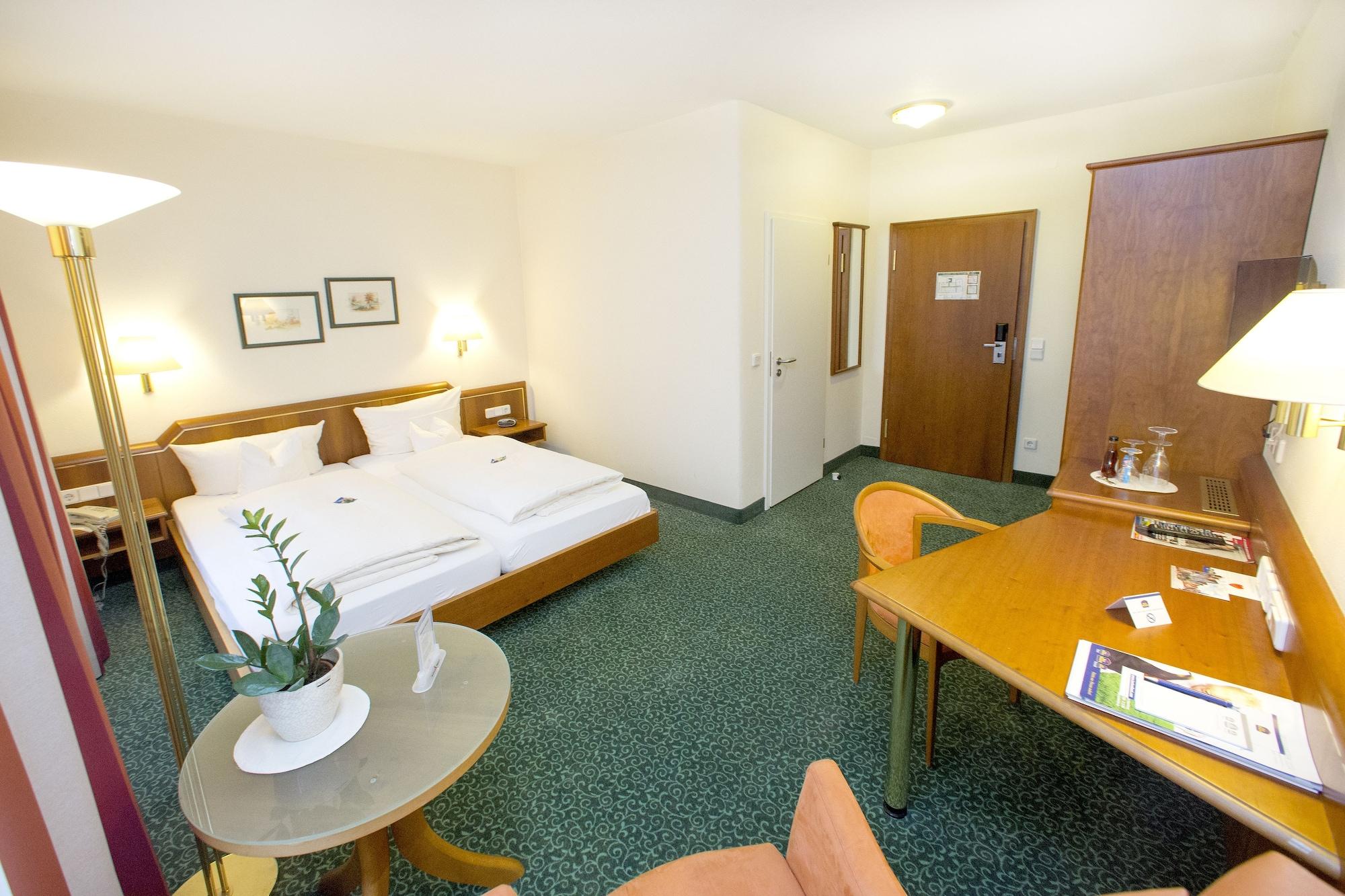 Veitshöchheim Hotel Weisses Lamm מראה חיצוני תמונה