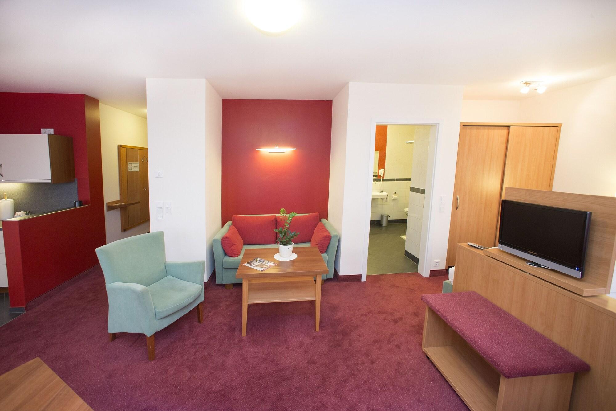 Veitshöchheim Hotel Weisses Lamm מראה חיצוני תמונה