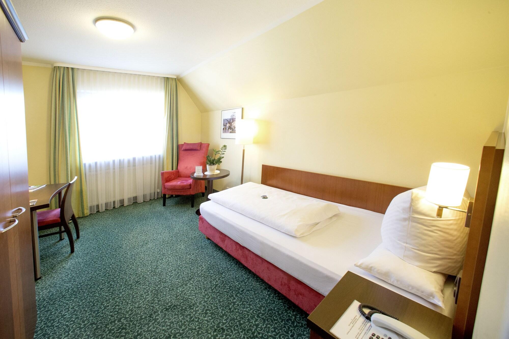 Veitshöchheim Hotel Weisses Lamm מראה חיצוני תמונה
