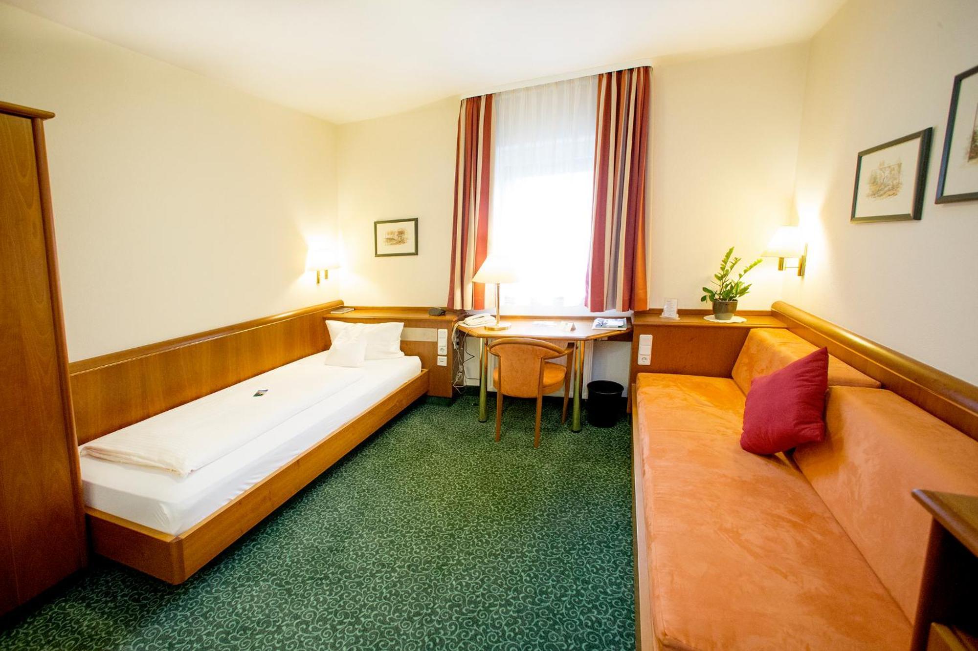 Veitshöchheim Hotel Weisses Lamm חדר תמונה