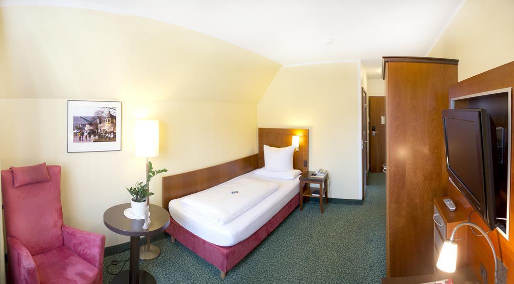 Veitshöchheim Hotel Weisses Lamm מראה חיצוני תמונה