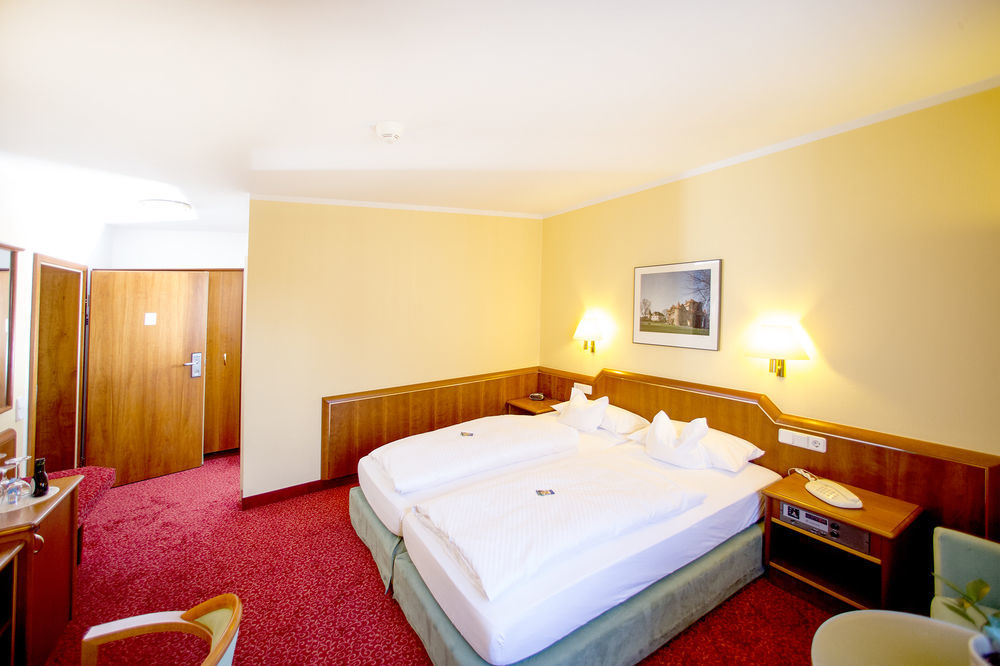 Veitshöchheim Hotel Weisses Lamm מראה חיצוני תמונה