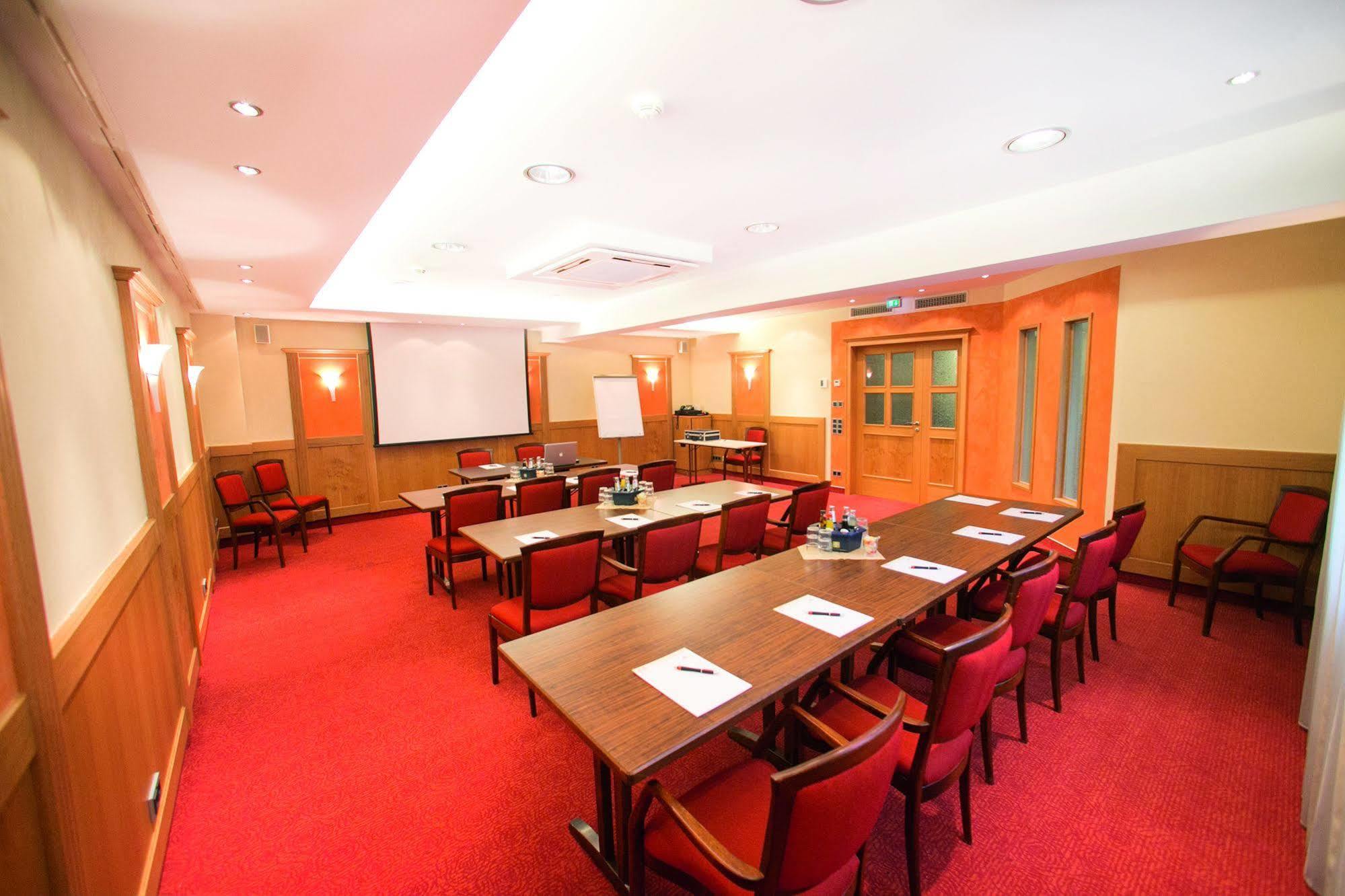 Veitshöchheim Hotel Weisses Lamm מראה חיצוני תמונה