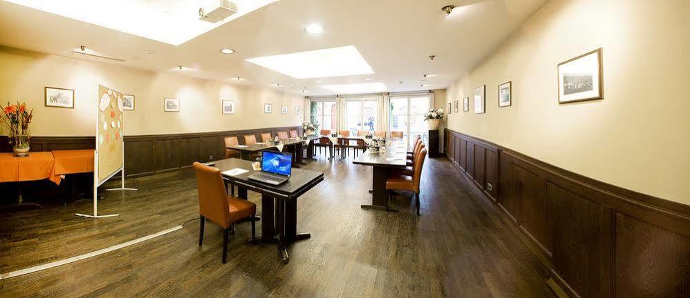 Veitshöchheim Hotel Weisses Lamm מראה חיצוני תמונה